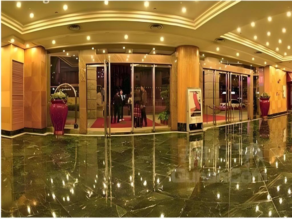 Golden Lustre Hotel Shenzhen Exterior foto